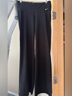 Nike Black Wide-Leg Women's Pants